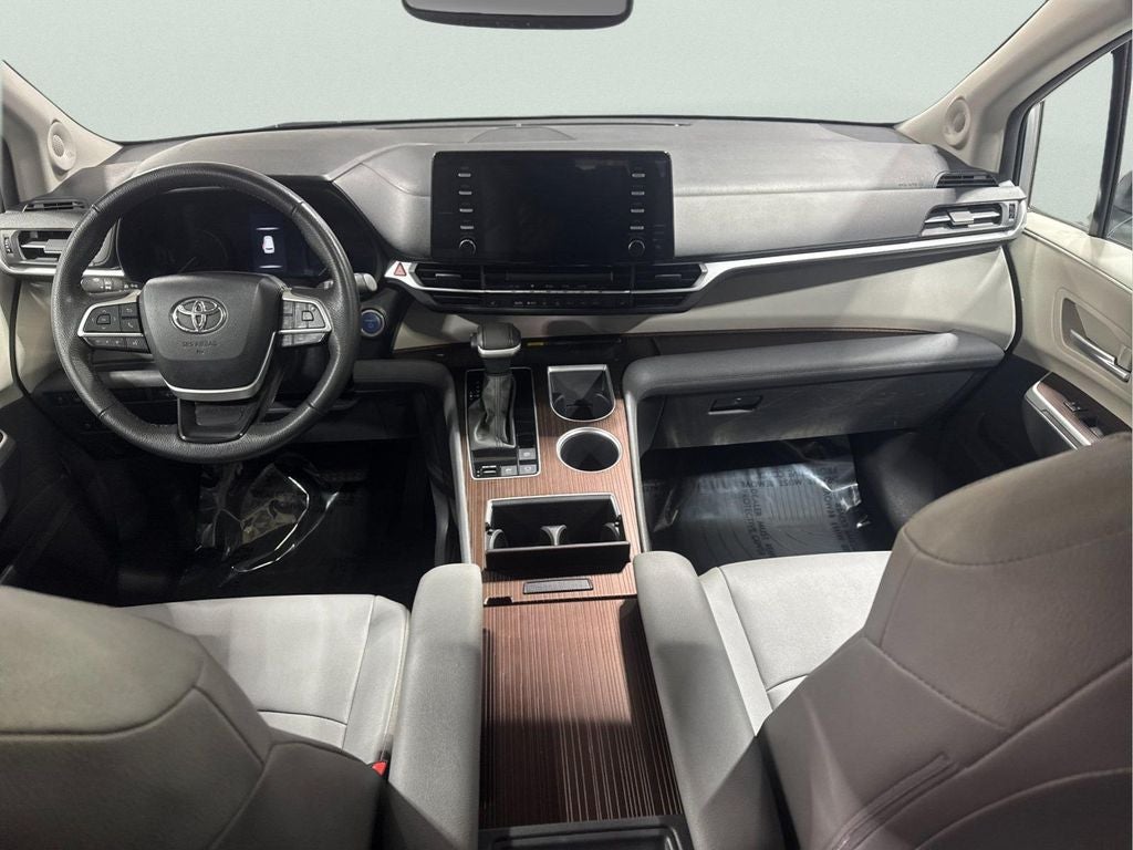 2024 Toyota Sienna XLE 7 Passenger