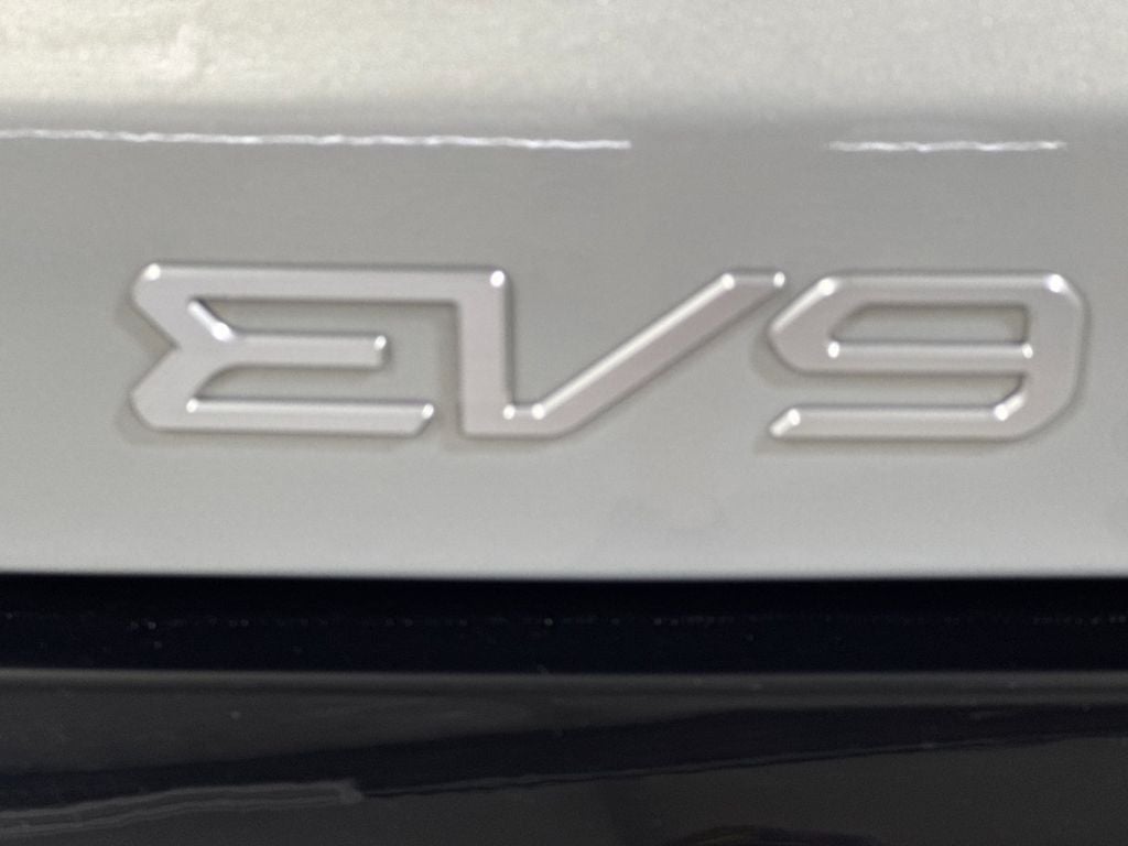 2026 Kia EV9 Light Long Range