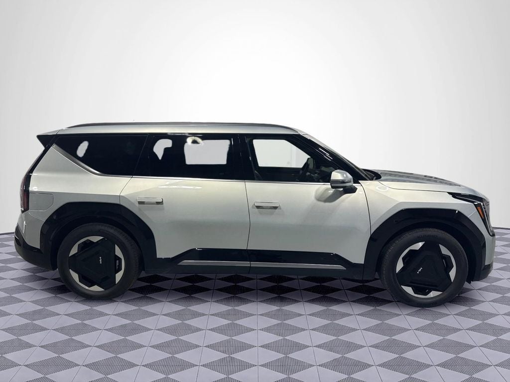 2026 Kia EV9 Light Long Range