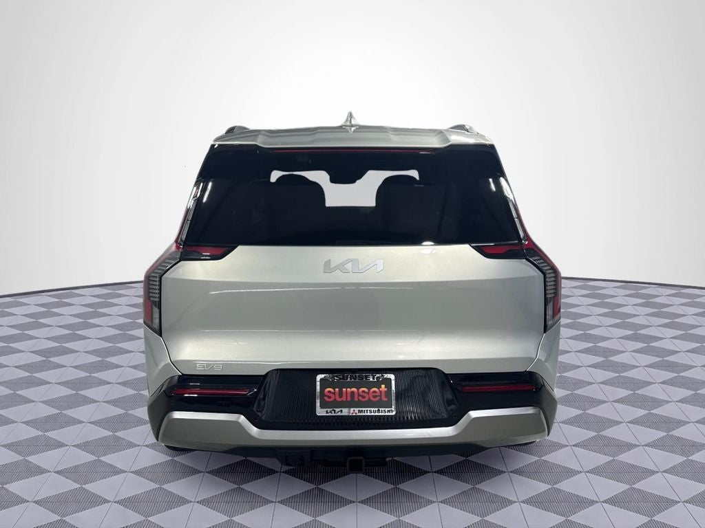 2026 Kia EV9 Light Long Range