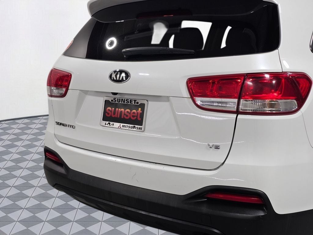 2017 Kia Sorento LX
