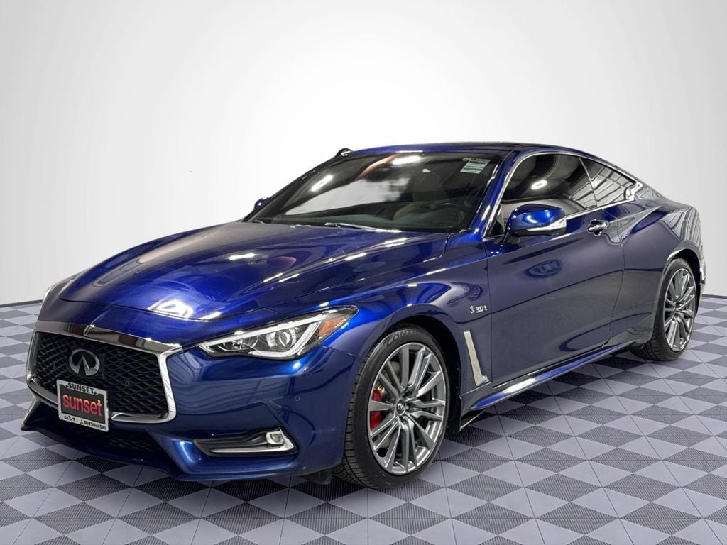 2017 INFINITI Q60 Red Sport 400