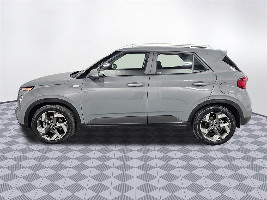 2022 Hyundai Venue SEL