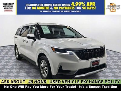 2024 Kia Carnival LX