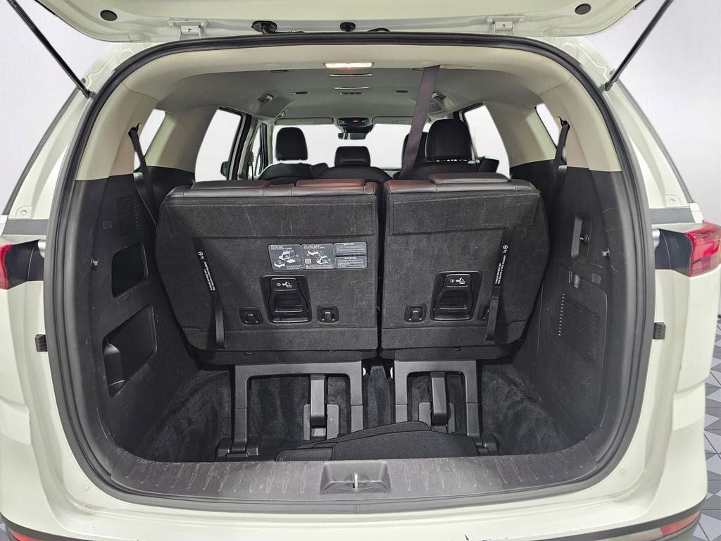 2024 Kia Carnival LX