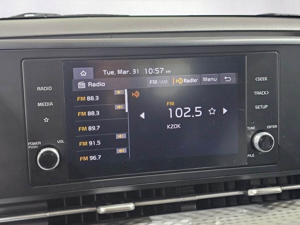 2024 Kia Carnival LX