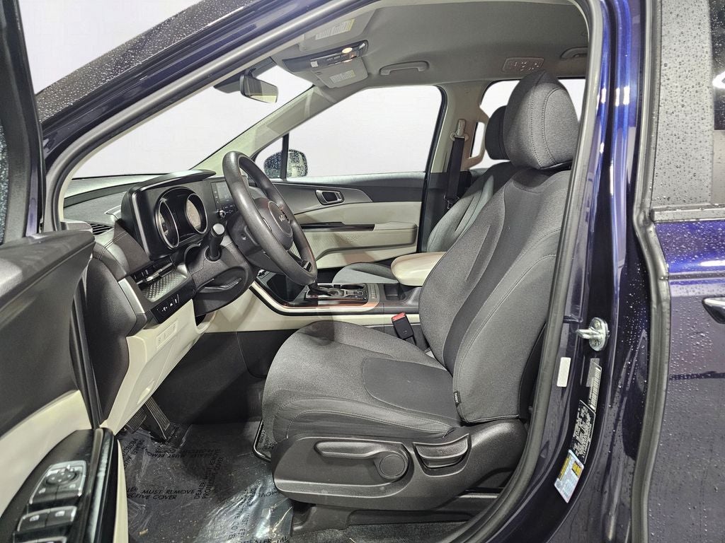 2022 Kia Carnival LX