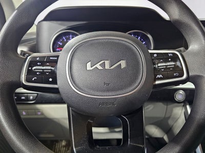 2022 Kia Carnival LX