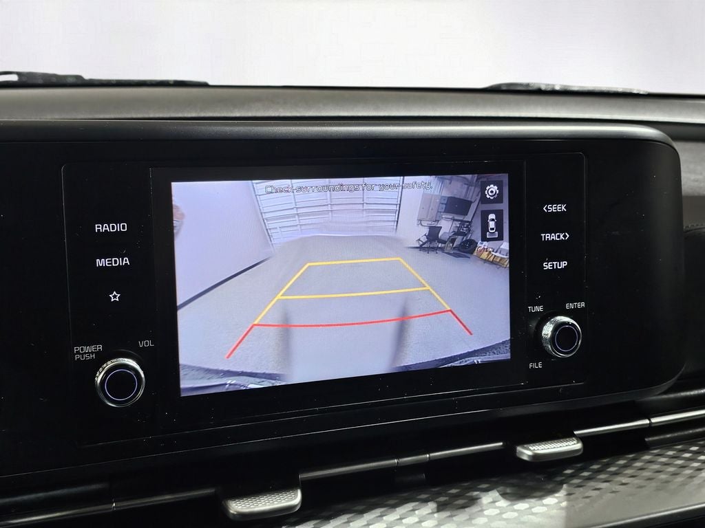 2022 Kia Carnival LX