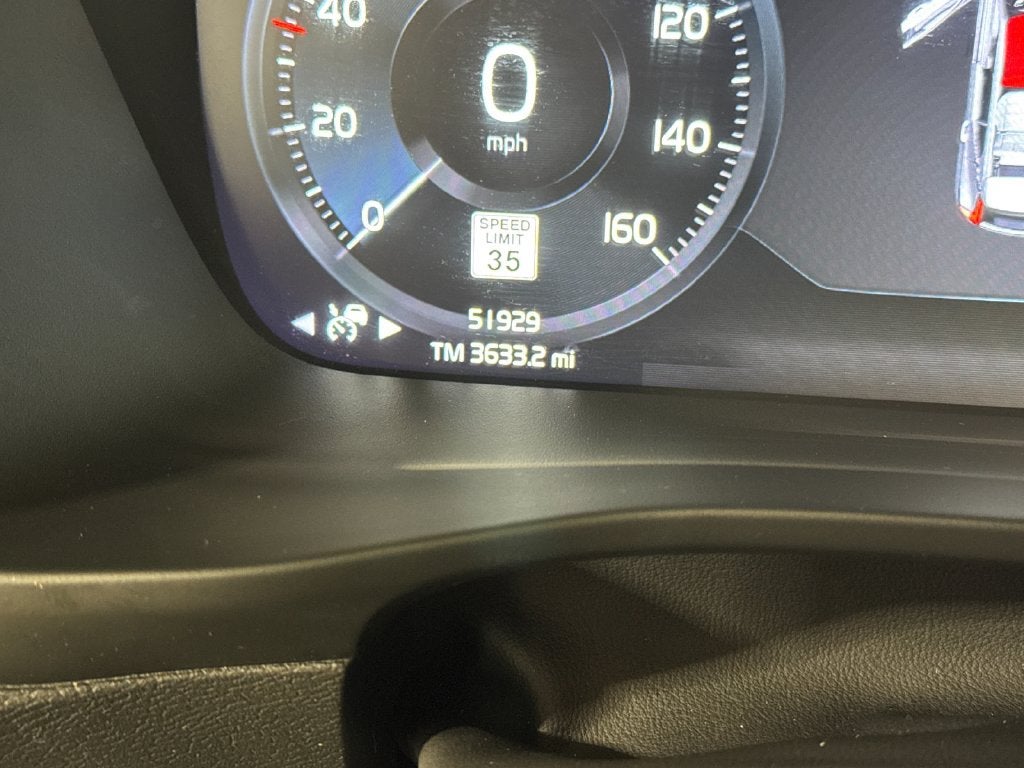 2022 Volvo XC40 T5 Inscription